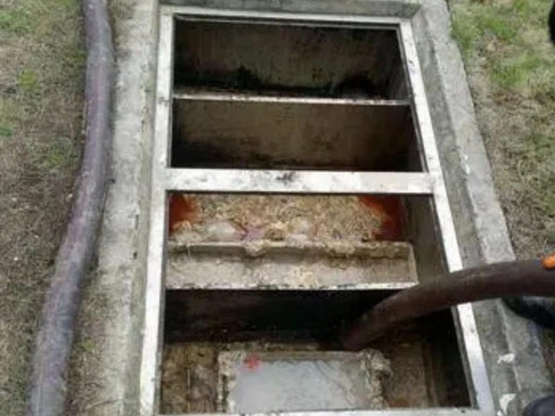 龙圩隔油池清理